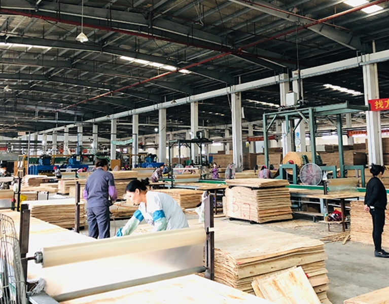 裝飾單板貼面膠合板的分等和性能要求